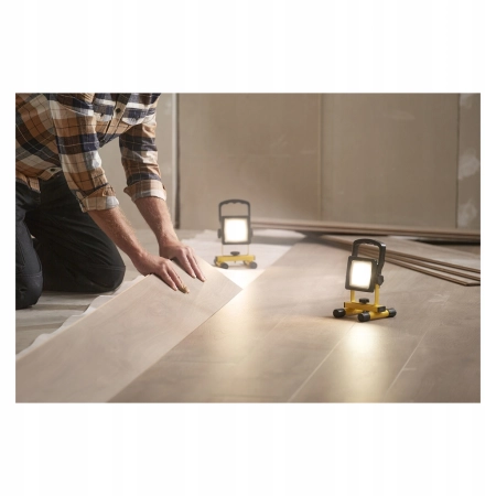 ANSLUT Lampa LAMPKA HALOGEN robocza LED do ładowania 700LM 9W